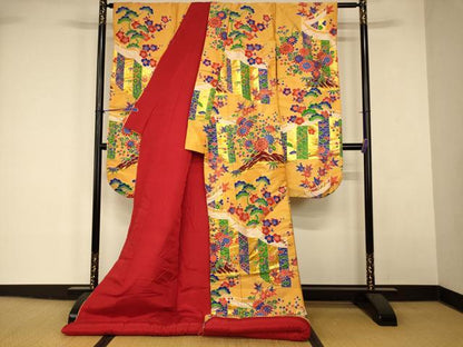 平和屋本店●色打掛　和装　婚礼　結婚式　花嫁　神社挙式　唐織　吉祥松竹梅文　金糸　逸品　AABK8339fw
