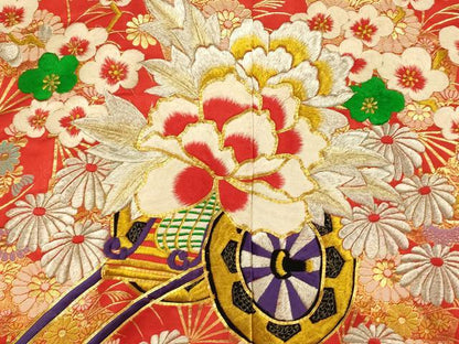 平和屋本店●色打掛　和装　婚礼　結婚式　花嫁　神社挙式　唐織　駒刺繍　花車扇子文　金銀糸　金通し地　逸品　AABK8340fw