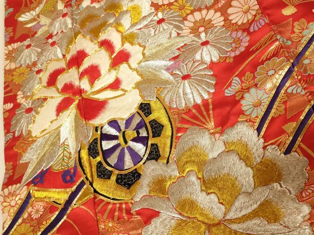 平和屋本店●色打掛　和装　婚礼　結婚式　花嫁　神社挙式　唐織　駒刺繍　花車扇子文　金銀糸　金通し地　逸品　AABK8340fw
