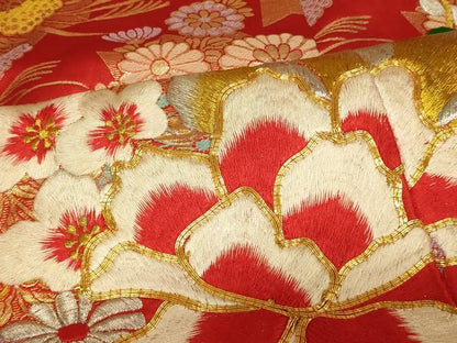 平和屋本店●色打掛　和装　婚礼　結婚式　花嫁　神社挙式　唐織　駒刺繍　花車扇子文　金銀糸　金通し地　逸品　AABK8340fw