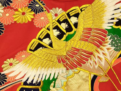 平和屋本店●色打掛　和装　婚礼　結婚式　花嫁　神社挙式　駒刺繍　飛鶴舞花扇子文　金彩　金銀糸　逸品　AABK8341fw