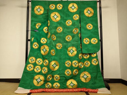 平和屋本店●色打掛　和装　婚礼　結婚式　花嫁　神社挙式　駒刺繍　七宝花文　金銀糸　逸品　AABK8342fw