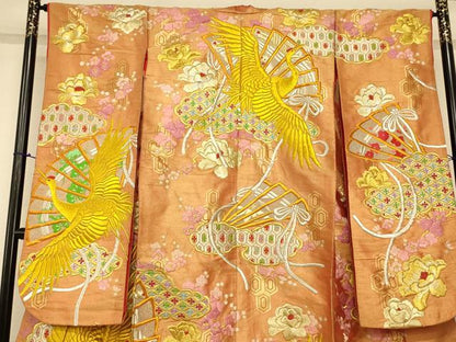 平和屋本店●色打掛　和装　婚礼　結婚式　花嫁　神社挙式　総刺繍　飛鶴枝花扇子文　金銀糸　逸品　AABK8343fw