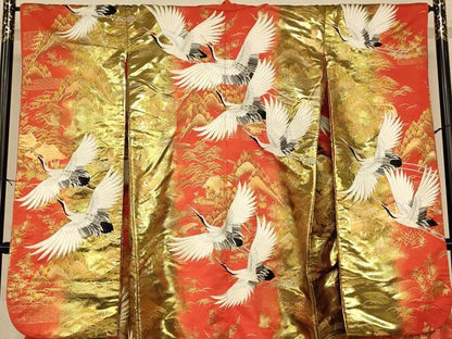 平和屋本店●色打掛　和装　婚礼　結婚式　花嫁　神社挙式　刺繍　飛鶴風景文　暈し染め　金銀糸　金彩　逸品　AABK8361fw