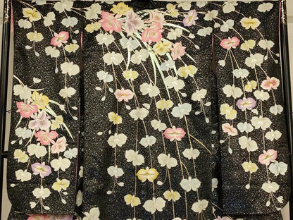 平和屋本店●色打掛　和装　婚礼　結婚式　花嫁　神社挙式　刺繍　枝垂れ花文　黒地　金糸　金銀彩　逸品　AABK8369fw