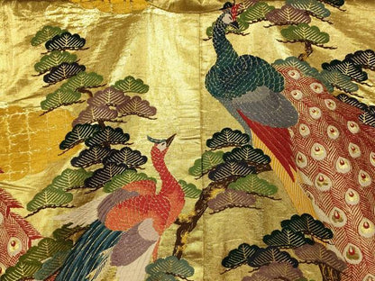 平和屋本店●色打掛　和装　婚礼　結婚式　花嫁　神社挙式　唐織　孔雀雲取り松文　金糸　逸品　AABK8407fw