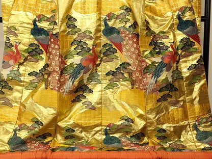 平和屋本店●色打掛　和装　婚礼　結婚式　花嫁　神社挙式　唐織　孔雀雲取り松文　金糸　逸品　AABK8407fw