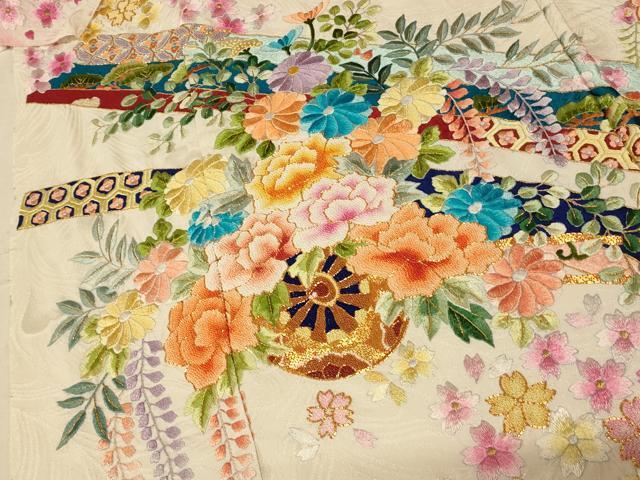 平和屋本店●中国三大刺繍 相良刺繍 手刺繍 色打掛 仮絵羽 和装 婚礼 結婚式 花嫁 神社挙式 駒刺繍 金糸 銀通し地 逸品 AABK8411fw