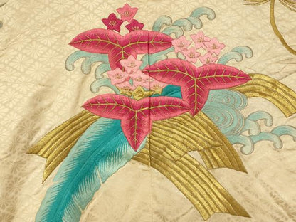 平和屋本店●色打掛　和装　婚礼　結婚式　花嫁　神社挙式　総刺繍　花鳥渡り舟文　金銀糸　逸品　AABK8414fw