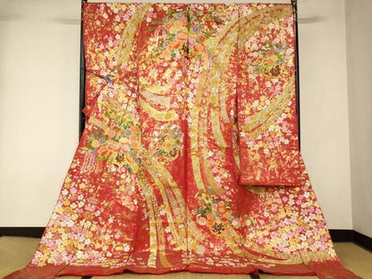 平和屋本店●中国三大刺繍　相良刺繍 手刺繍　色打掛　仮絵羽　和装　婚礼　結婚式 花嫁 神社挙式 駒刺繍 金銀糸 金通し地 逸品 AABK8421fw