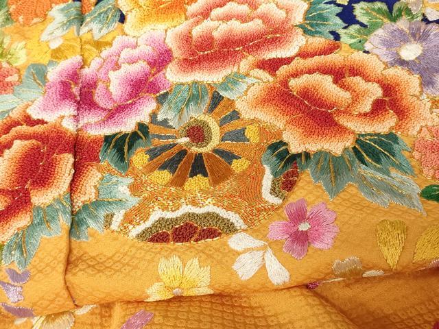 平和屋本店●中国三大刺繍 相良刺繍 手刺繍 色打掛 仮絵羽 和装 婚礼 結婚式 花嫁 神社挙式 駒刺繍 飛鶴花車熨斗文 金糸 逸品 AABK8422fw