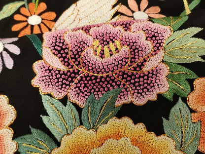 平和屋本店●中国三大刺繍 相良刺繍 手刺繍 色打掛 仮絵羽 和装 婚礼 結婚式 花嫁 神社挙式 駒刺繍 飛鶴草花文 金銀糸 逸品 AABK8424fw