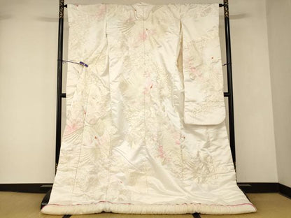 平和屋本店●白打掛　白無垢　和装　婚礼　結婚式　花嫁　神社挙式　刺繍　飛鶴草花文　ラインストーン　逸品　AABK8426fw