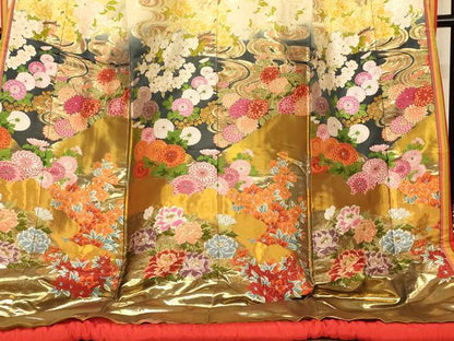 平和屋本店●YUKI TORII　鳥居ユキ　色打掛　和装　婚礼　結婚式　花嫁　神社挙式　唐織　花光琳水　暈し染め　金糸　逸品　AABK8429fw