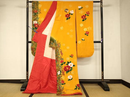 平和屋本店●お引きずり・お引き摺り・引き振袖　和装　結婚式　舞妓　芸妓　芸者　衣装　手描き　草花文　椿　金彩　逸品　AABK8449fw