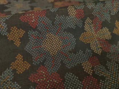 平和屋着物●本場大島紬　7マルキ　花尽くし　黒地　正絹　逸品　AABK8484ck