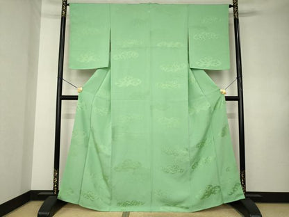 平和屋着物●上質な色無地　雲取り吉祥地紋　山葵色　正絹　逸品　未使用　AABK8520ck