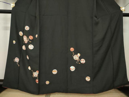 平和屋着物●訪問着　駒刺繍　花毬文　黒地　金彩　正絹　逸品　AABK8521ck