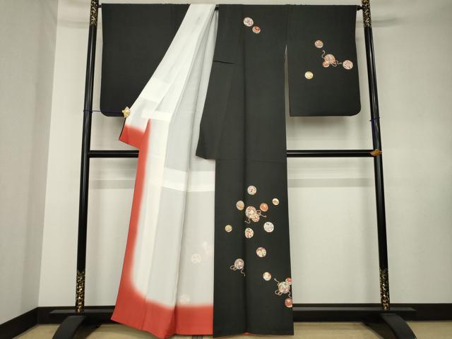 平和屋着物●訪問着　駒刺繍　花毬文　黒地　金彩　正絹　逸品　AABK8521ck