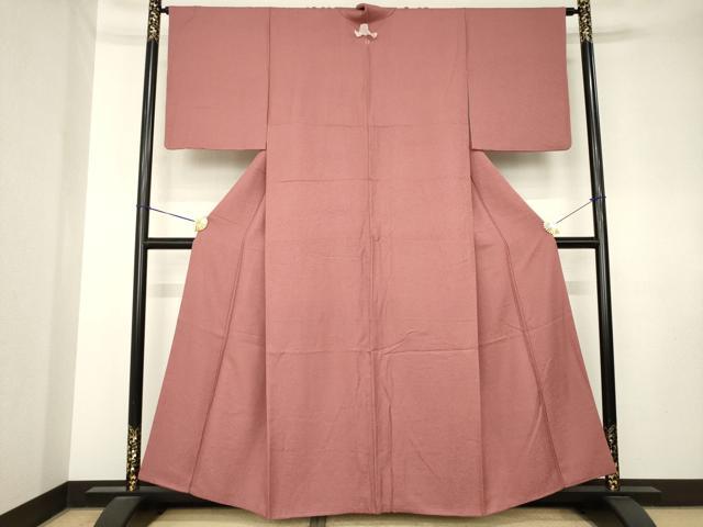平和屋着物●上質な色無地　紋意匠　蘇芳香色　正絹　逸品　未使用　AABK8548ck