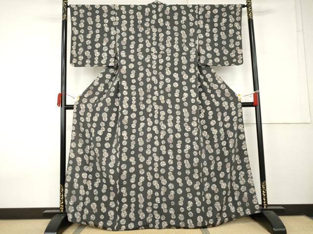 平和屋着物●上質な小紋　花丸文　鬼しぼ縮緬　伊勢丹扱い　正絹　逸品　AABK8580cs