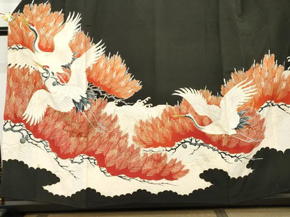 平和屋着物●アンティーク　大正ロマン　黒留袖　刺繍　飛鶴立波松文　金糸　金彩　正絹　逸品　AABK8599cs