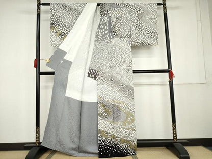 平和屋着物●中国三大刺繍　相良刺繍　訪問着　おぼろ染　重ね絞り　流水花文　銀通し地　正絹　逸品　AABK8606cs