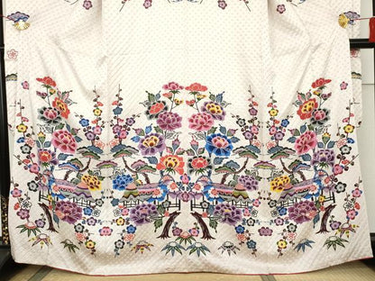 平和屋着物●本場琉球紅型　振袖　松竹梅風景文　正絹　逸品　AABK8610cs