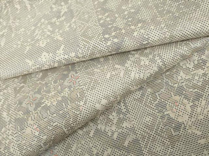 平和屋着物●本場大島紬　白大島　9マルキ　吉祥枝花文　ロング丈　正絹　逸品　AABK8628cs