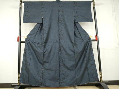 平和屋着物●本場大島紬　9マルキ　南天枝葉間道　正絹　逸品　AABK8643cs