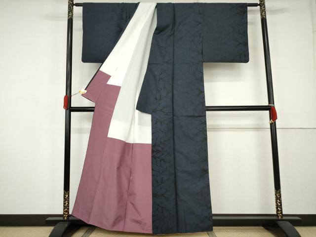 平和屋着物●本場大島紬　9マルキ　南天枝葉間道　正絹　逸品　AABK8643cs