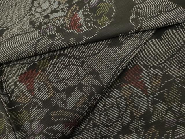 平和屋着物●本場大島紬　雲重ね花蝶文　黒地　正絹　逸品　未使用　AABK8690cs
