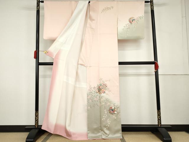 平和屋着物●訪問着　雪輪花鳥舞蝶松文　暈し染め　金彩　正絹　逸品　AABK8713cs