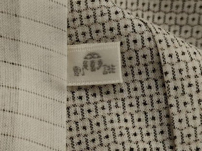 平和屋着物＊夏物　本場大島紬　夏大島　白大島　100亀甲　総詰め　正絹　逸品　AABK8728st