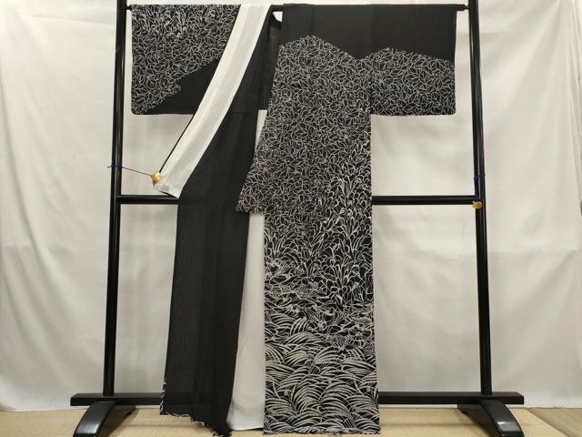 平和屋着物＊夏物　訪問着　縦絽　型染め　草花文　黒地　正絹　逸品　AABK8730st