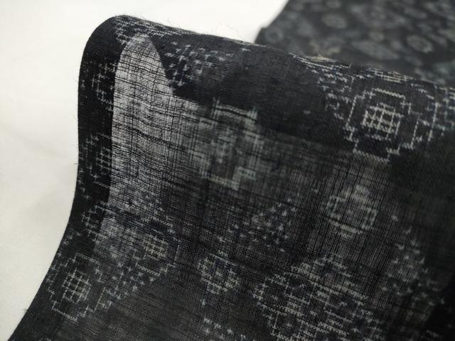 平和屋着物＊夏物　重要無形文化財　本場宮古上布　幾何学文様　苧麻　逸品　AABK8845st