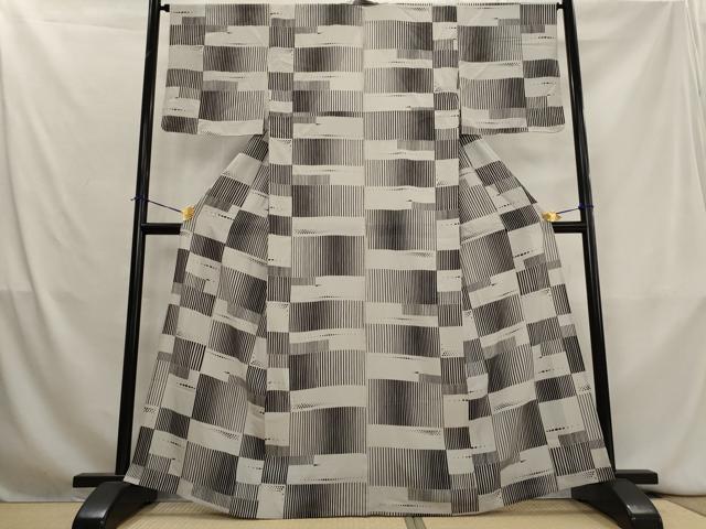 平和屋着物＊夏物　小紋　絽　幾何学市松文　正絹　逸品　AABK8920st