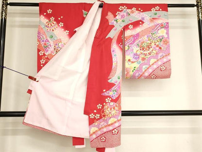 平和屋着物[]お宮参り　女の子　祝着　産着　初着　のしめ　刺繍　花手毬文　暈し染め　金糸　金彩　逸品　AABK8928ja