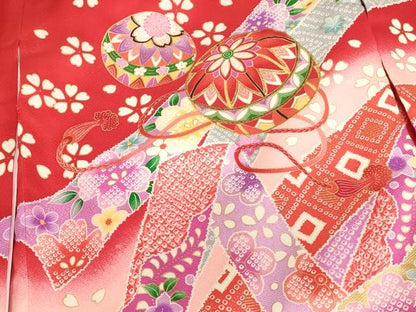 平和屋着物[]お宮参り　女の子　祝着　産着　初着　のしめ　刺繍　花手毬文　暈し染め　金糸　金彩　逸品　AABK8928ja