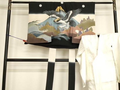 平和屋着物[]七五三　男の子　一つ身　祝着・長襦袢(袷)セット　鷹風景文　暈し染め　金彩　逸品　AABK8939ja
