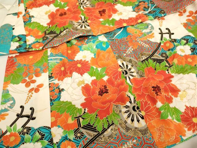 平和屋着物[]七五三　女の子　３歳　祝着　三つ身　長襦袢(袷・半衿刺繍)セット　花車文　金彩　逸品　未使用　AABK8941ja