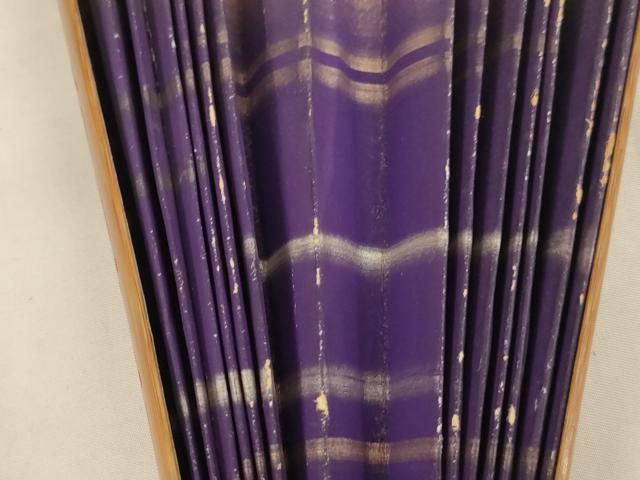 平和屋本店▼喪用中啓　扇子　中陰用　竹白木仕上げ　紫金銀地　霞文　箱付き　法衣　寺院　仏具　仏教　僧侶　神職　装束　AABK9051ja