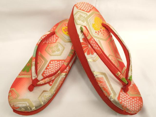 平和屋着物[]七五三　女の子　和装小物セット(草履・バッグ・帯締め・志古貴)　金糸　逸品　AABK9116ja
