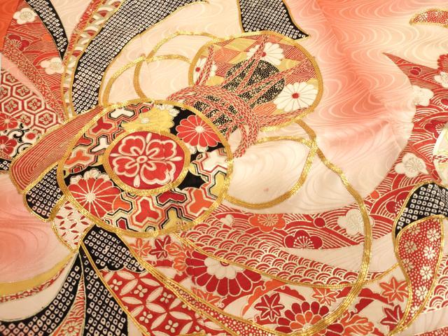 平和屋着物[]七五三　女の子　７歳　祝着　四つ身　駒刺繍　束ね熨斗鼓文　暈し染め　金彩　正絹　逸品　AABK9146ja