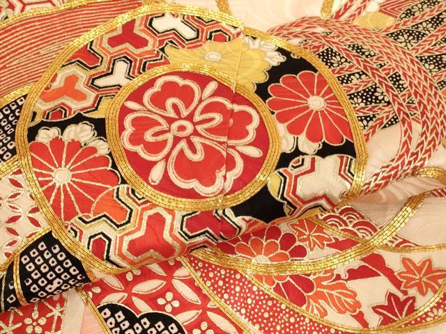 平和屋着物[]七五三　女の子　７歳　祝着　四つ身　駒刺繍　束ね熨斗鼓文　暈し染め　金彩　正絹　逸品　AABK9146ja