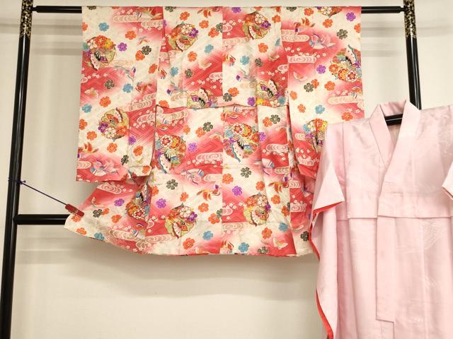 平和屋着物[]七五三　女の子　３歳　祝着　三つ身　長襦袢(袷)セット　花蝶文　鴛鴦　暈し染め　金彩　逸品　AABK9147ja