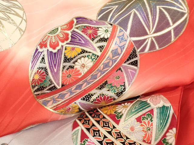 平和屋着物[]お宮参り　女の子　祝着　産着　初着　のしめ　手毬文　暈し染め　金銀彩　逸品　AABK9182ja