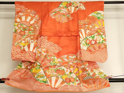 平和屋着物[]七五三　女の子　３歳　祝着　三つ身　駒刺繍　片輪車花文　金彩　AABK9183ja
