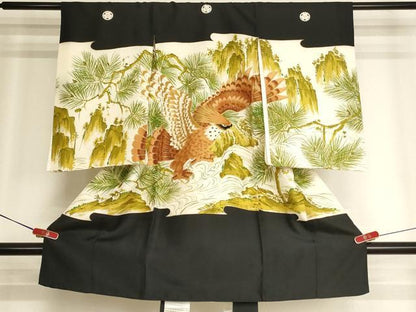 平和屋着物[]お宮参り　男の子　祝着　産着　初着　のしめ　刺繍　鷹　風景松文　金糸　金彩　逸品　AABK9189ja
