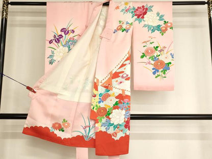 平和屋着物[]お宮参り　女の子　祝着　産着　初着　のしめ　刺繍　幔幕花文　暈し染め　金糸　金彩　正絹　逸品　AABK9196ja
